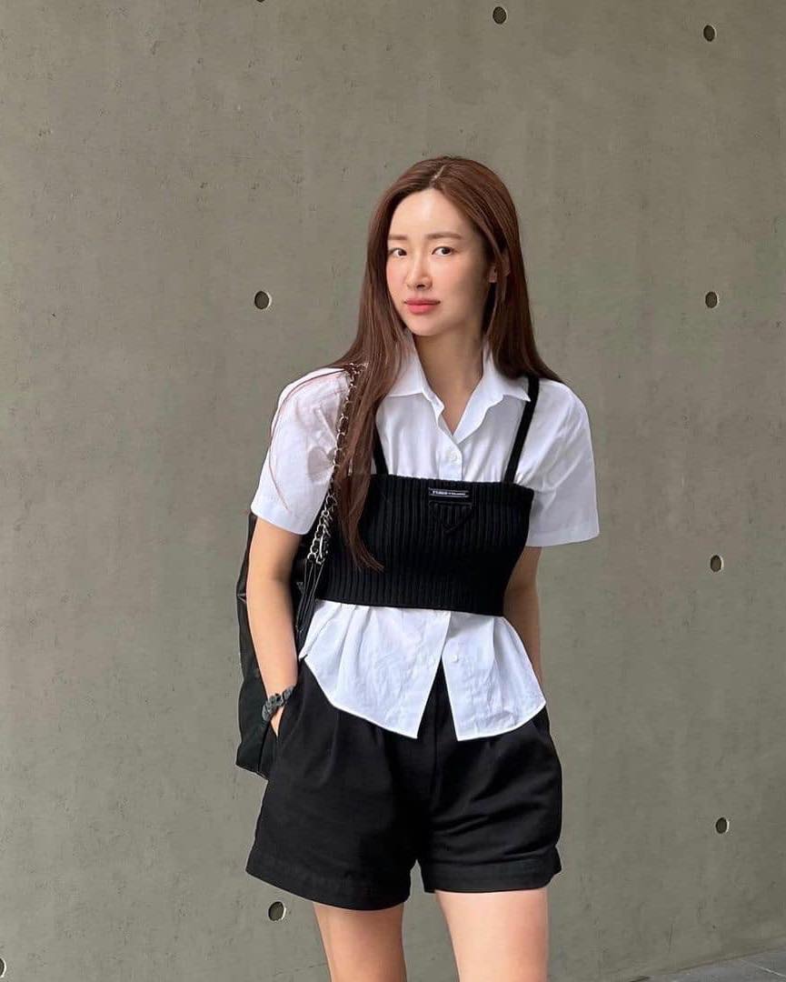 산뜻한 화이트 반팔셔츠 입기🤍👔​ 이미지