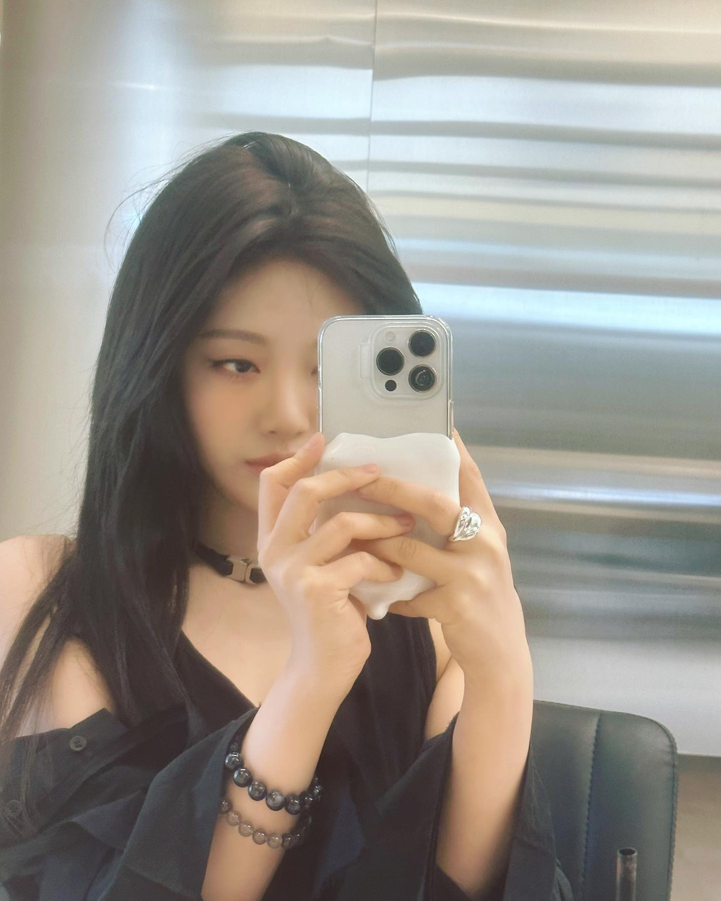 요즘 셀럽 폰케이스 알지?🍦그래그 이미지