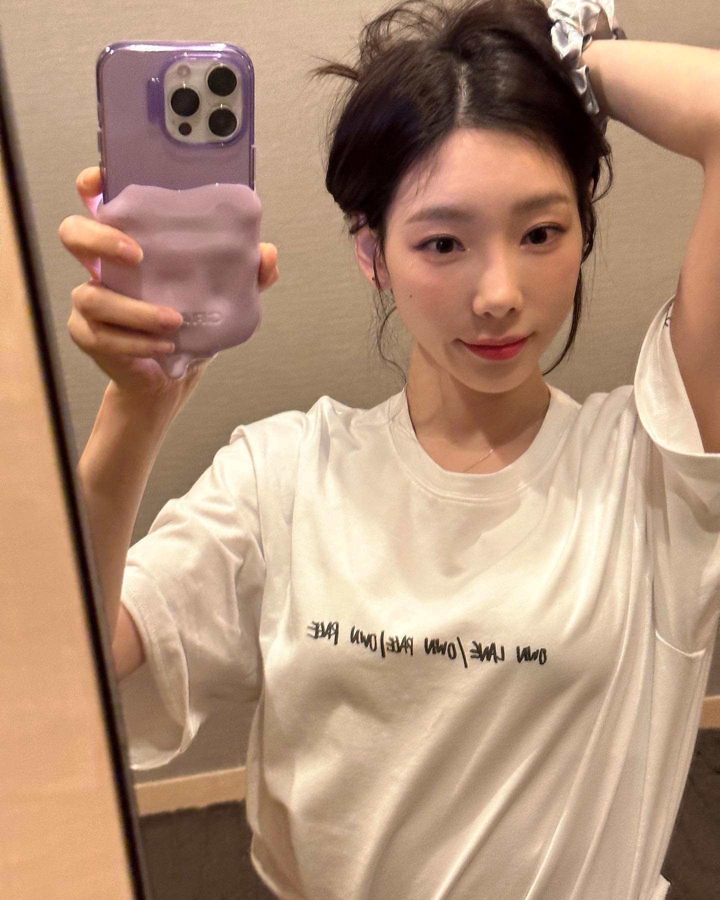 요즘 셀럽 폰케이스 알지?🍦그래그 이미지