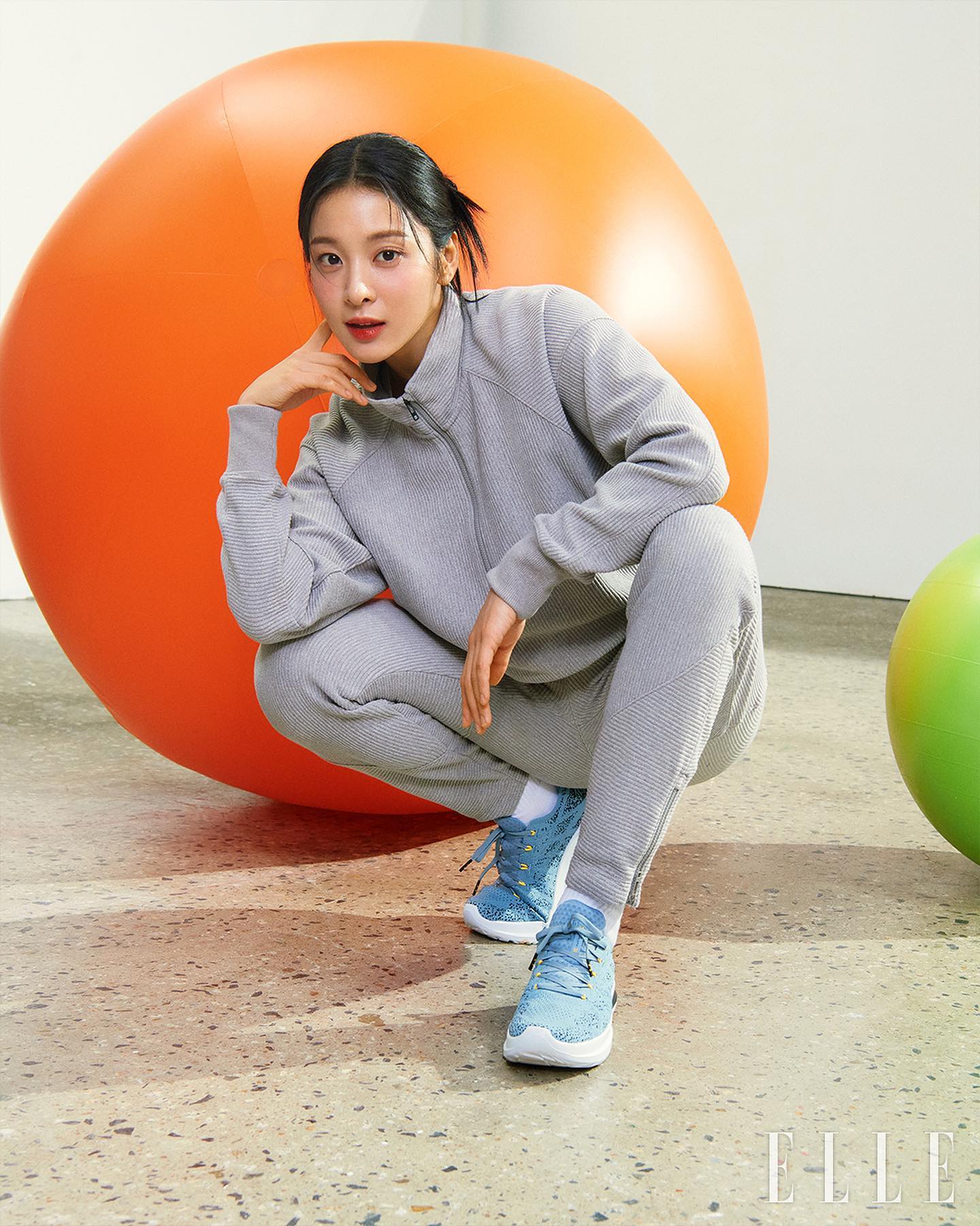 데일리 장인 설인아 @언니🤍🖤 
언더아머 UA 벨로시티3🏃🏻‍♀️👟편안한 애슬레저룩 #광고 이미지5