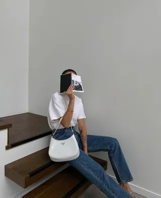 심플&고급 프라다 클레오백🤍🖤 이미지