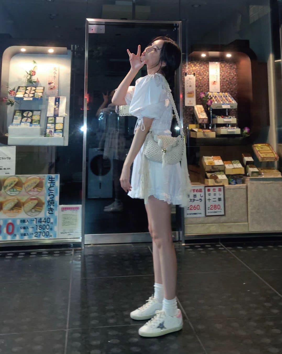 캐주얼한 원피스+스니커즈👗👟 이미지