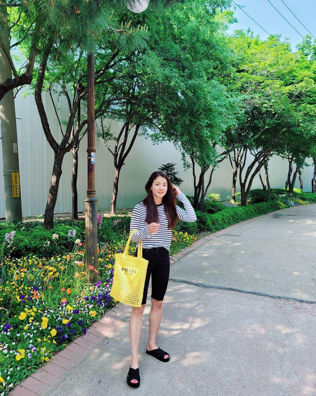 여름에는 프라다 그물백🕸️🩷 이미지8