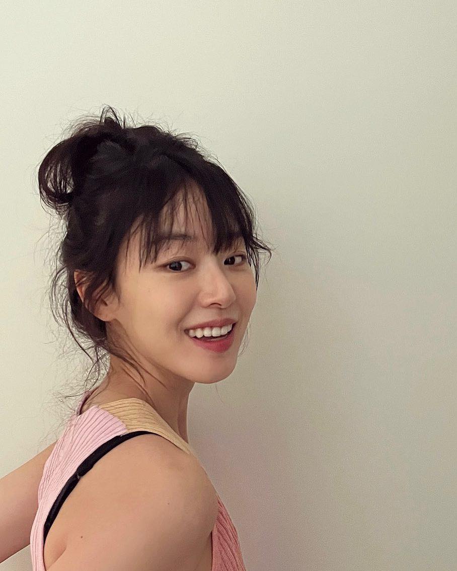 주명언니처럼만🥺이쁜 똥머리🩷 이미지
