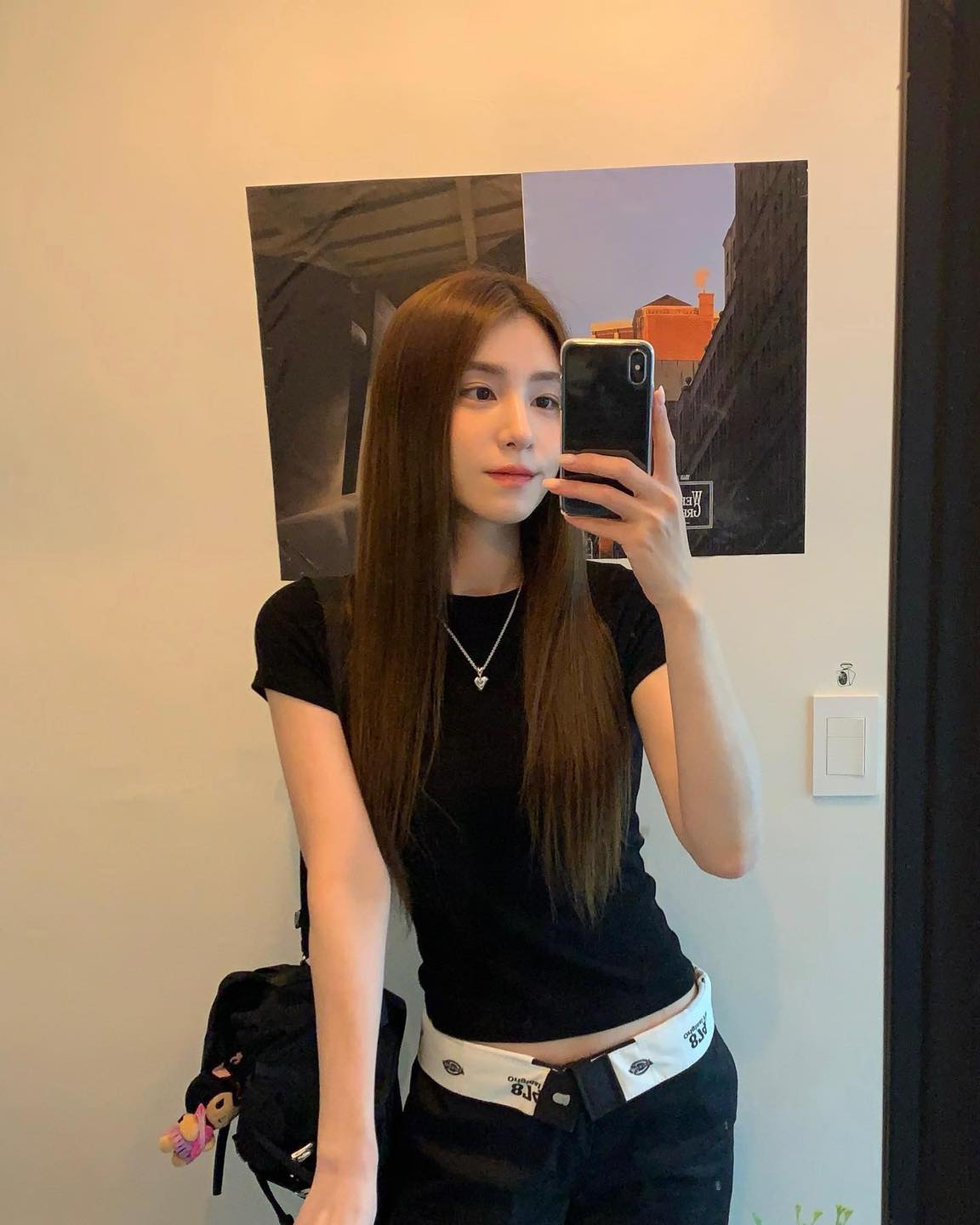 무지 반팔에는 목걸이 포인트💎🤍 이미지