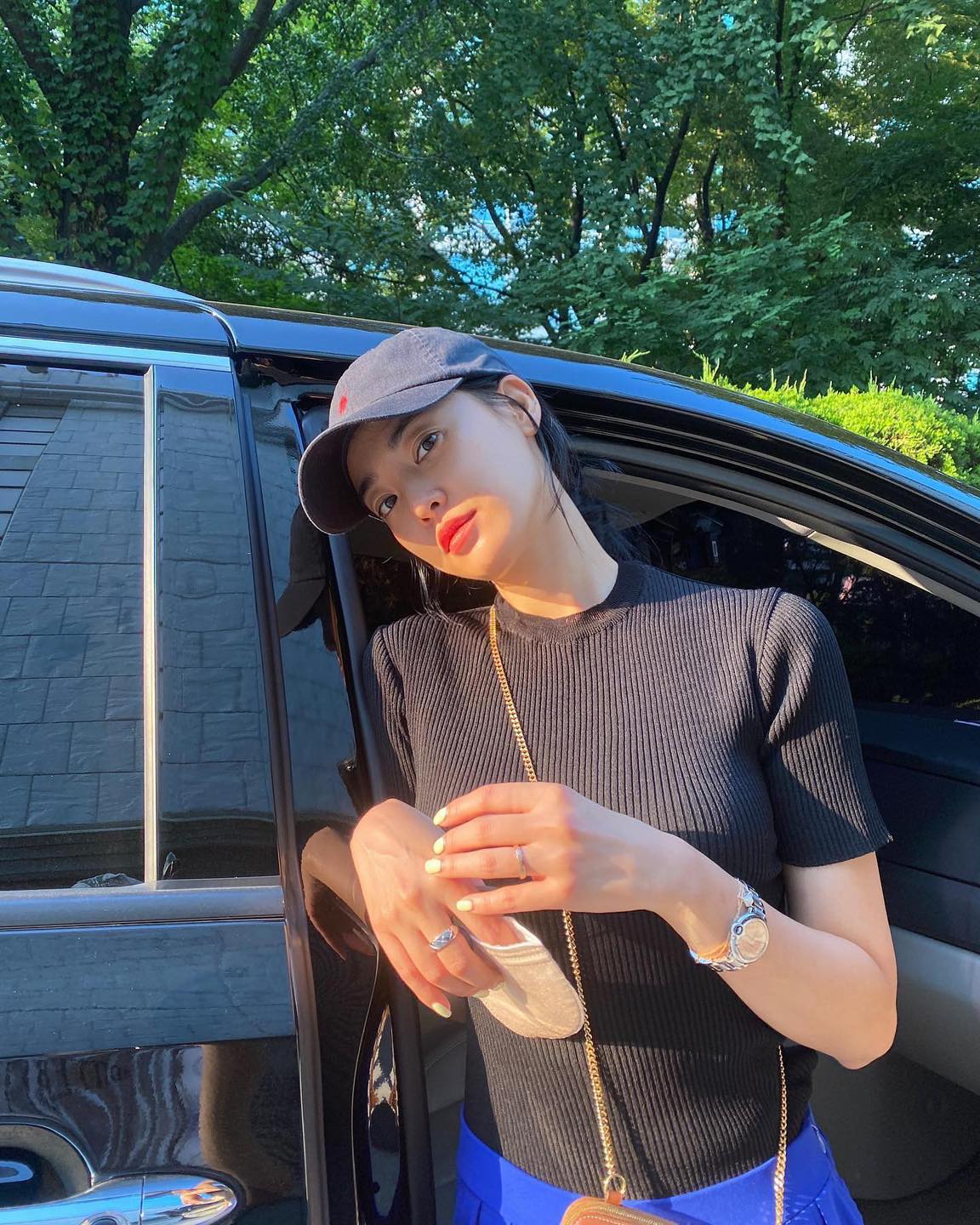 반팔에 볼캡으로 여름 포인트🧢🖤 이미지