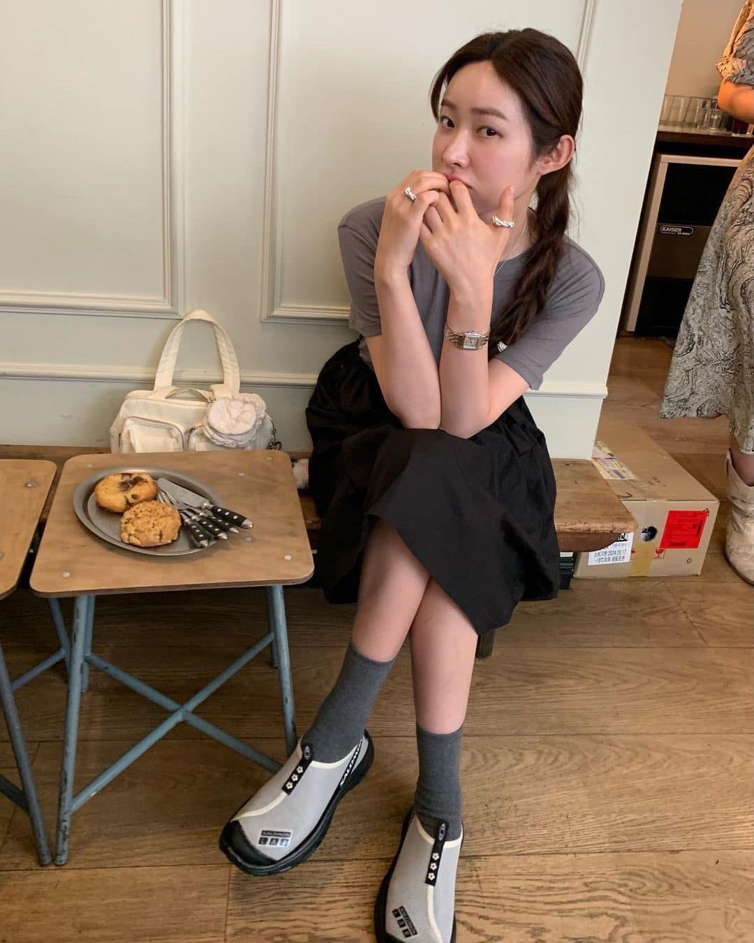 예쁘고 편한 살로몬 신자👟🤍 이미지