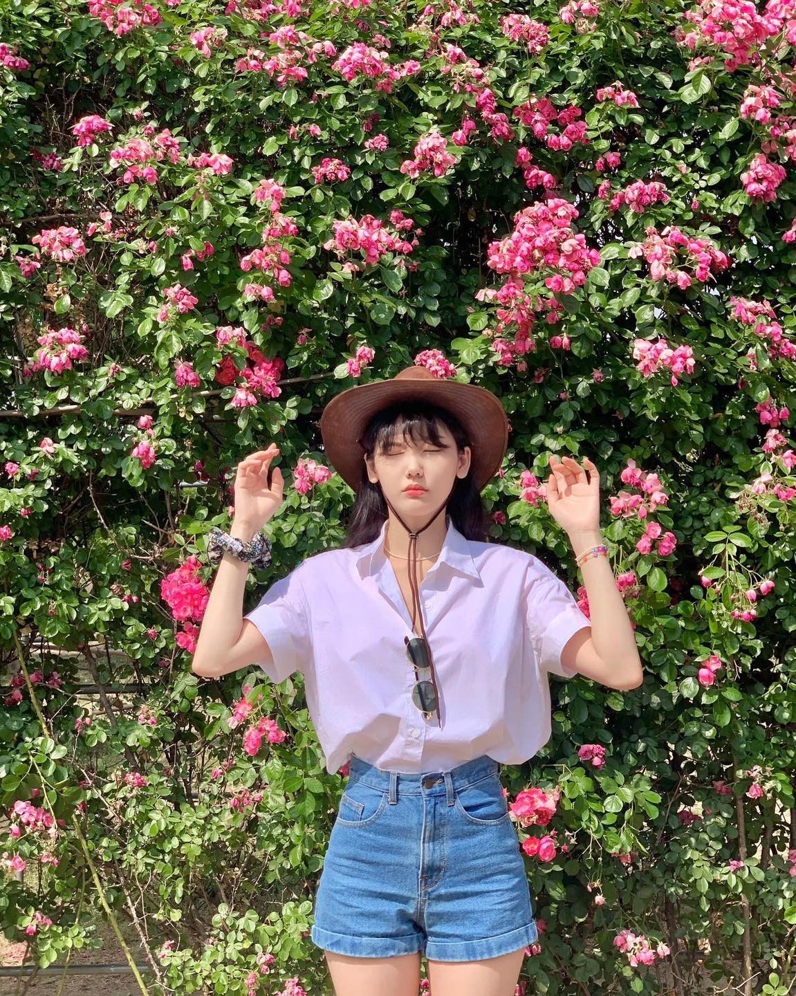 여름 기본템은 역시 청반바지💙🖤 이미지9