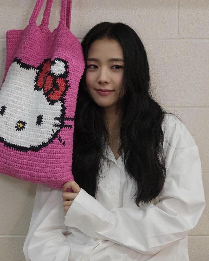 지수는 헬로키티를 좋아해🎀🩷 이미지
