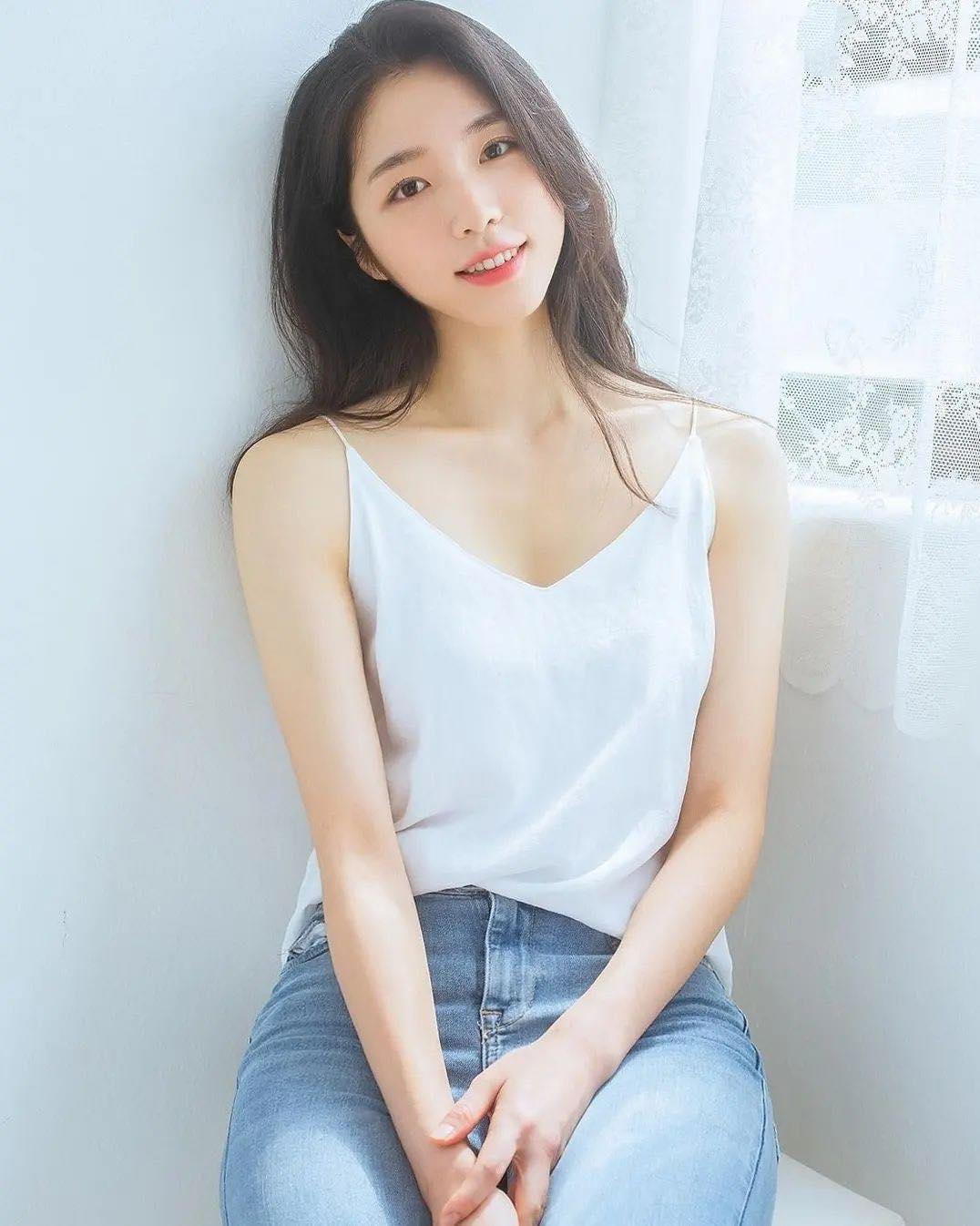 시원한 화이트 나시블라우스🌬️🙌🏻 이미지