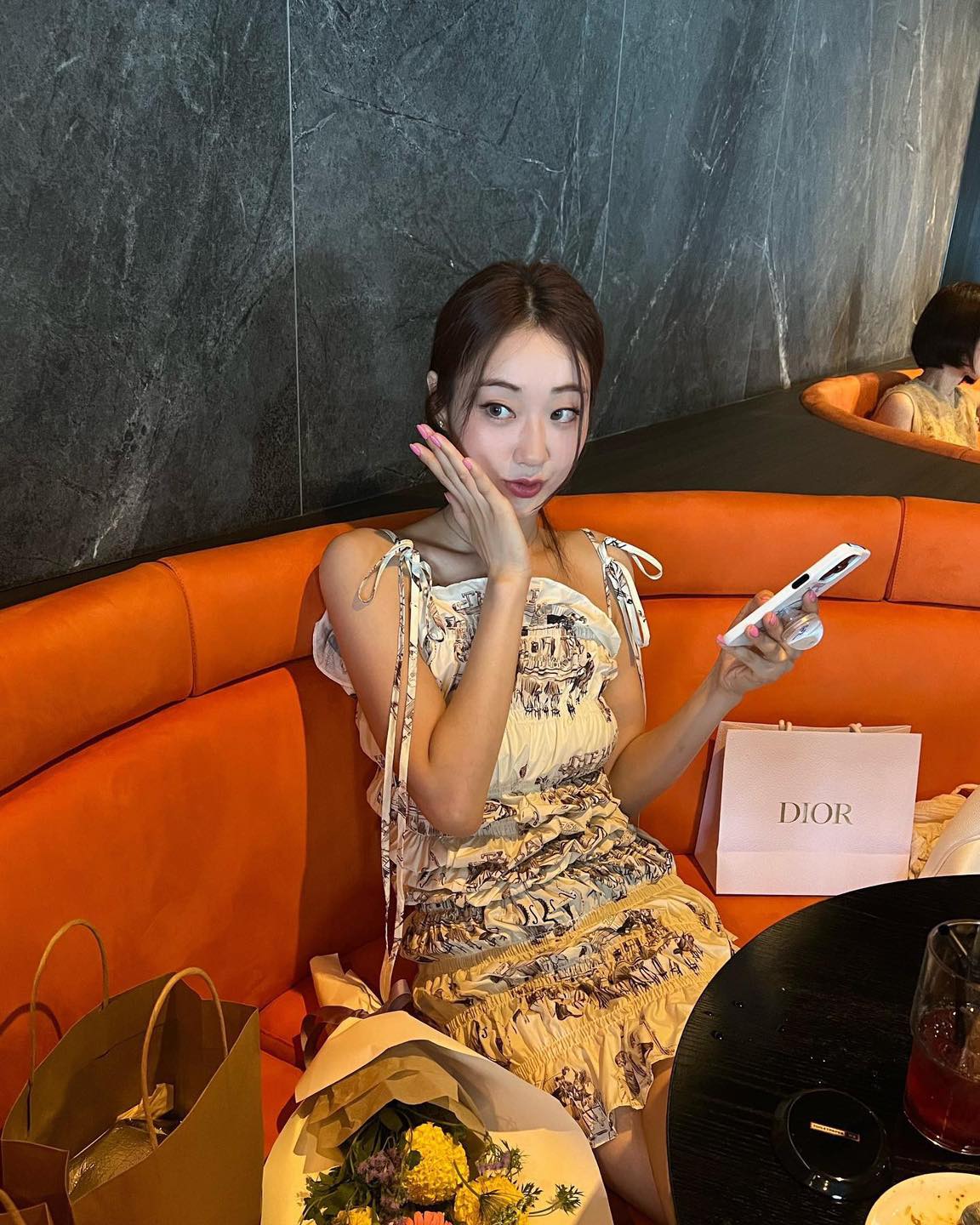 나시는 어깨 리본으로 포인트🎀 이미지