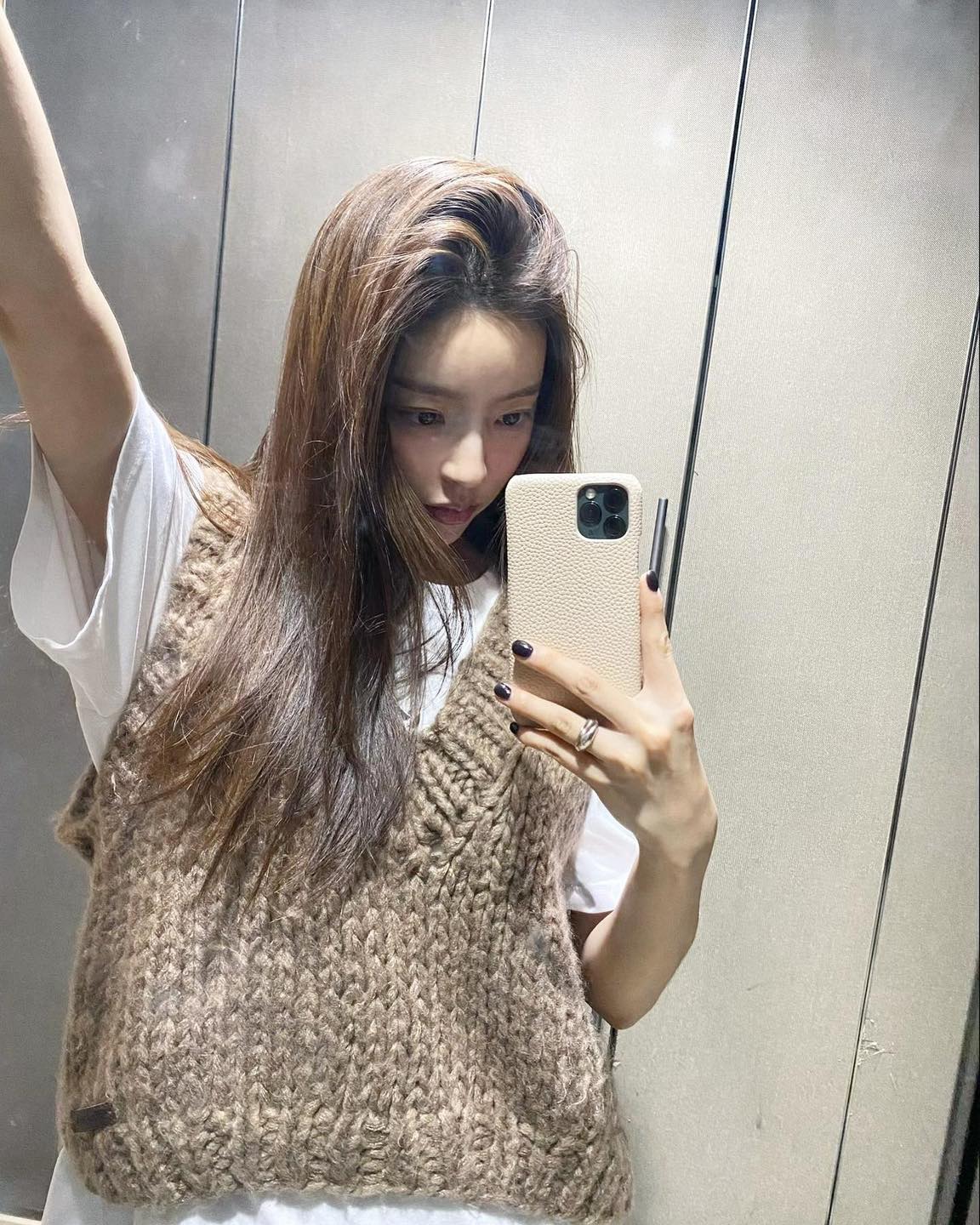 반팔이 밋밋할 땐 @니트조끼✅ 이미지9