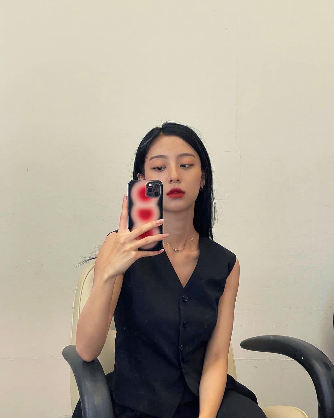 부담없이 깔끔한 수트베스트😎🖤 이미지