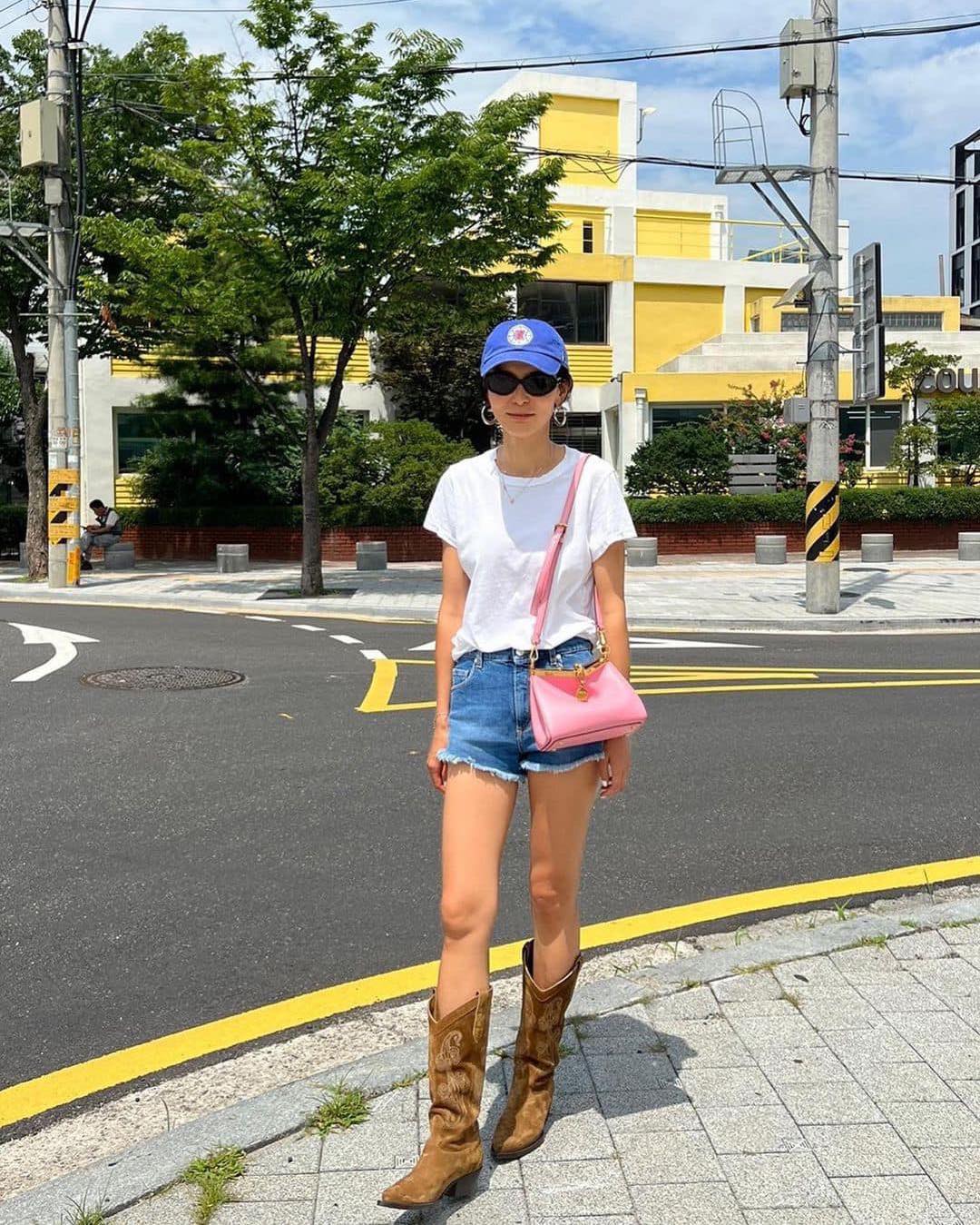 아직 더우니 데님 숏팬츠👖💙 이미지