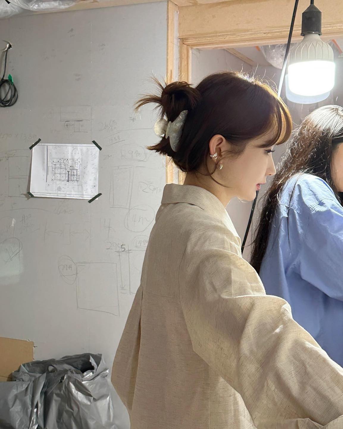 가을에도 산뜻하게 연노랑셔츠🧈 이미지7