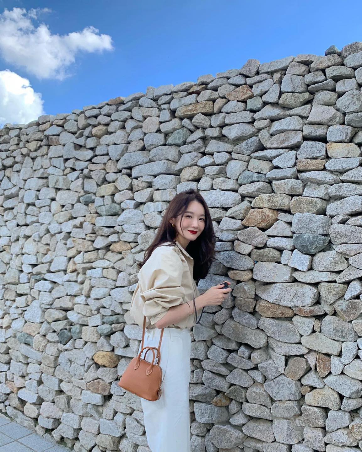 가을에도 산뜻하게 연노랑셔츠🧈 이미지4