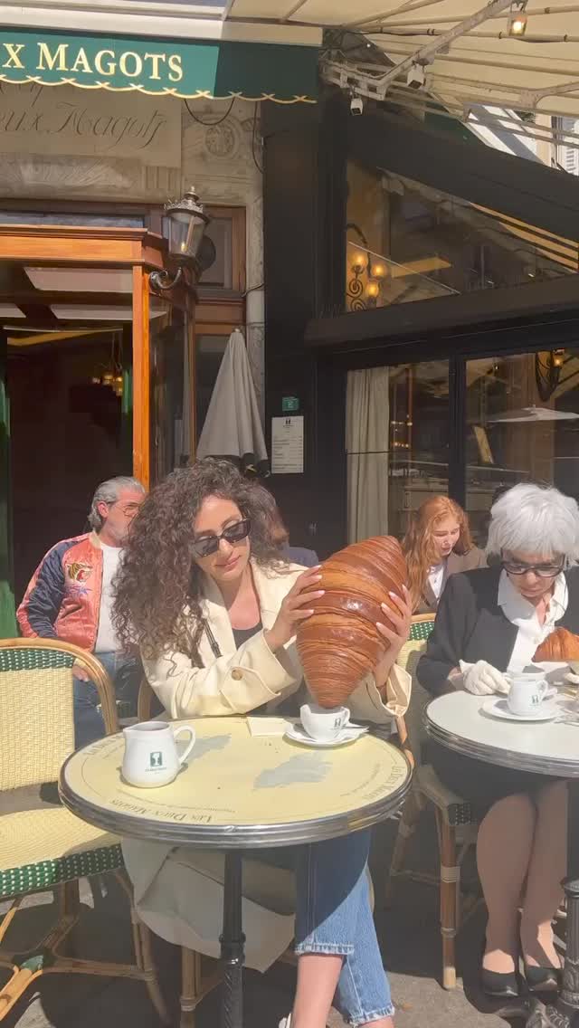남의 빵이 커 보이는 게 아니라 진짜 크네🥐 이미지