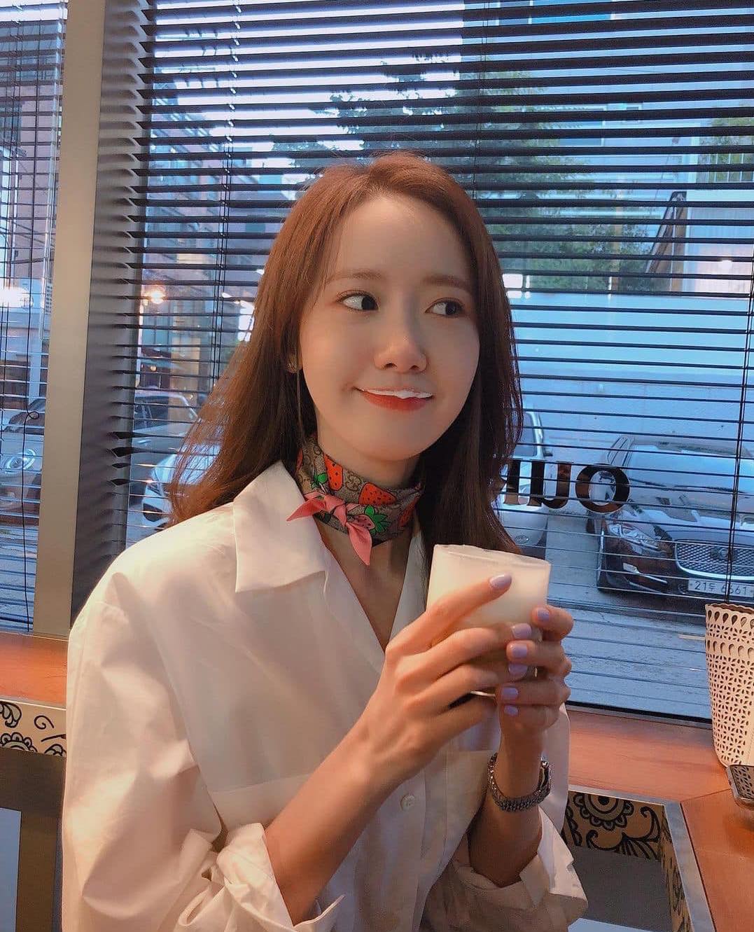 언니들의 셔츠 스카프 스타일링💫 이미지