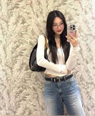 깔끔한 무지 긴팔 코디🩶🖤 이미지