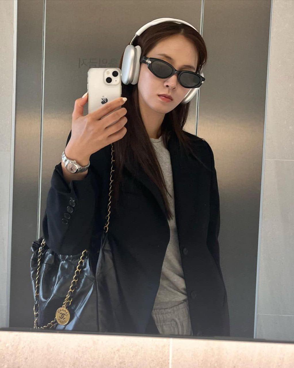 노래 들을 땐 에어팟맥스로🎧🤍 이미지