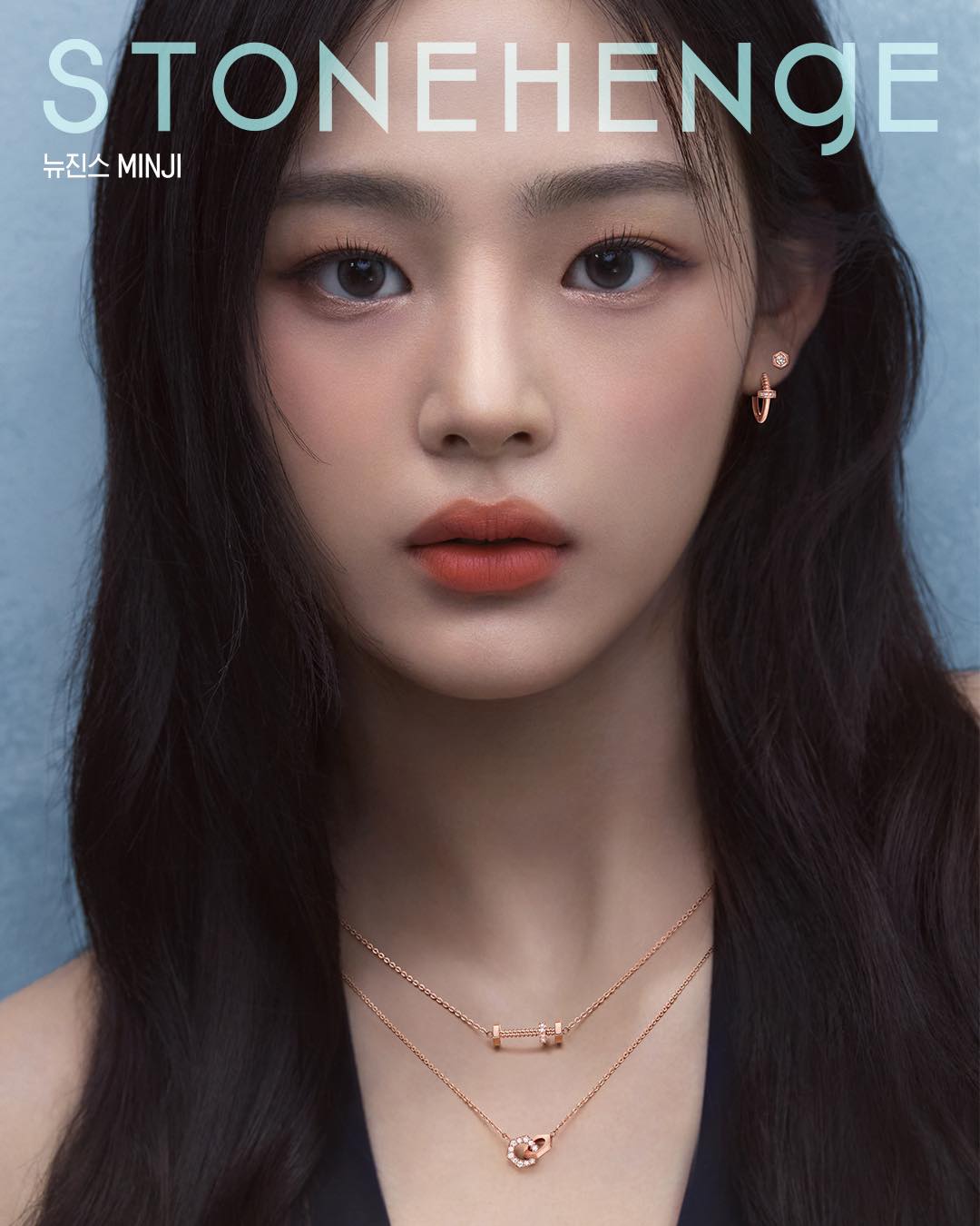 뉴진스의 뷰티풀 모먼츠🐰📸
스톤헨지 가을 캠페인💎쿨&클래식 주얼리 스타일링🩵 #광고 이미지