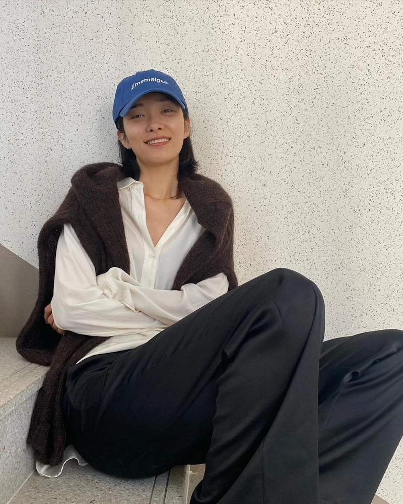 셔츠에 걸치는게 멋인 계절🍂🤍 이미지2