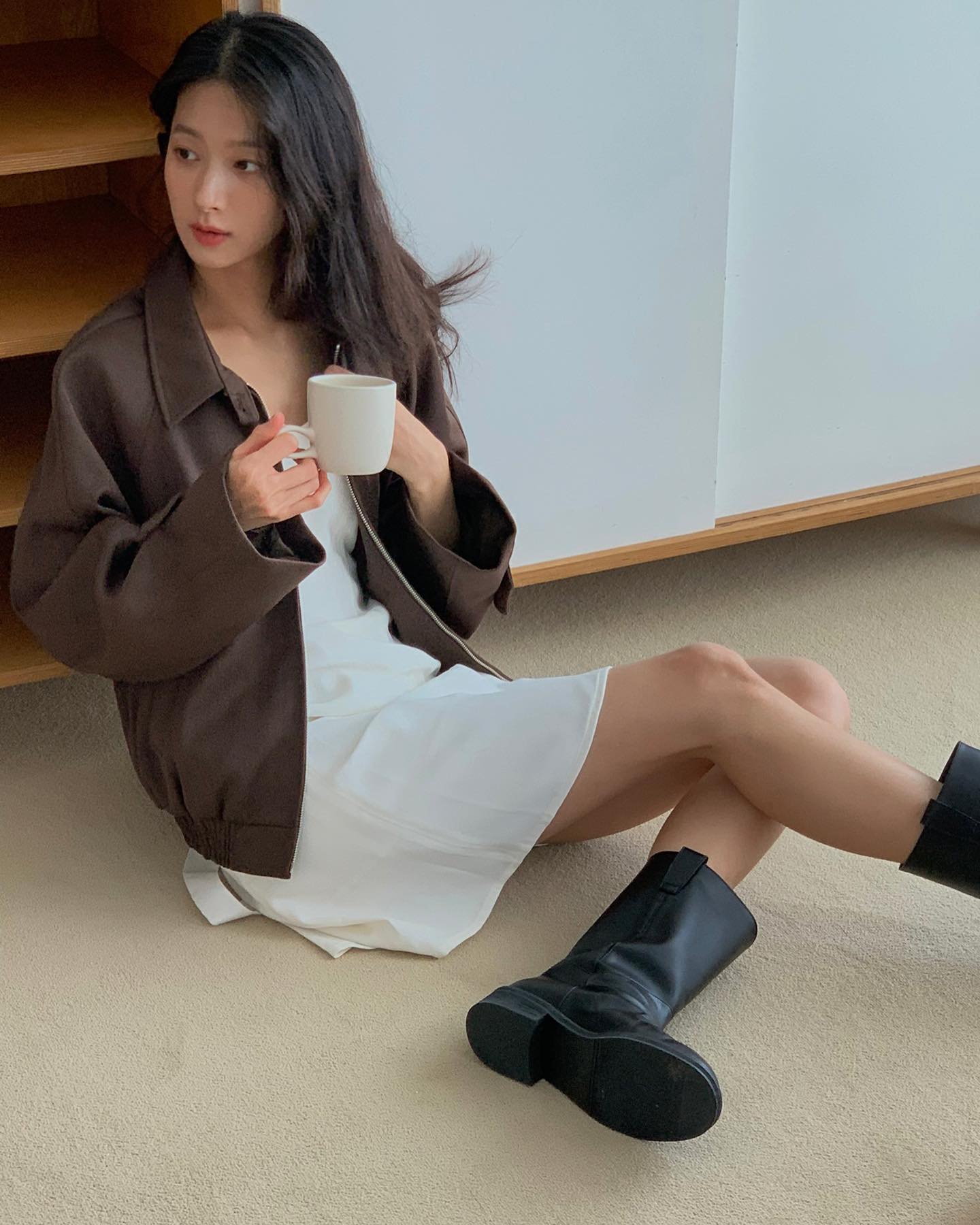 민하의 가을 감성🤎🖤롱부츠 코디 이미지7