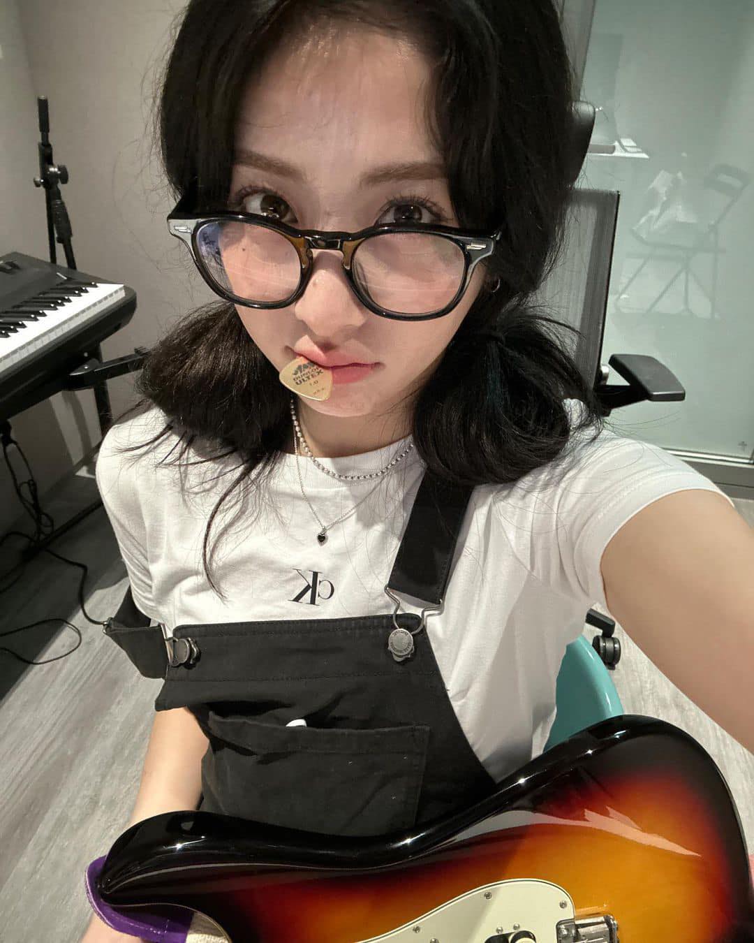 허윤진 이미지