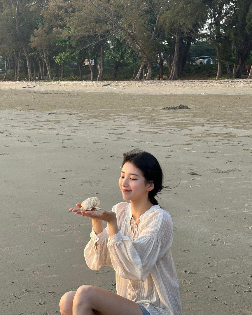 이번주는 @화이트 블라우스🤍🪽 이미지