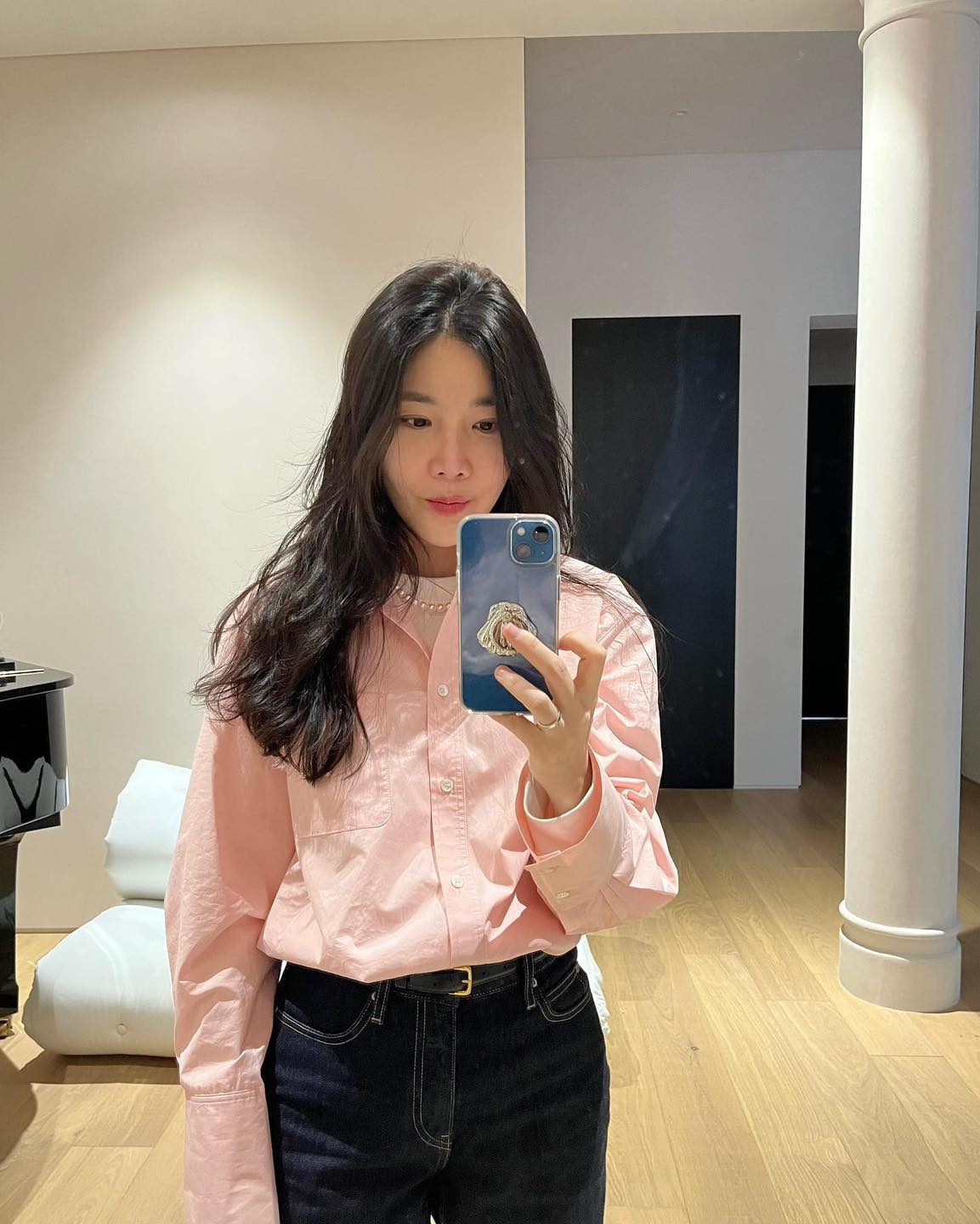 화사함을 더해줄 핑크셔츠🩷🤍 이미지6