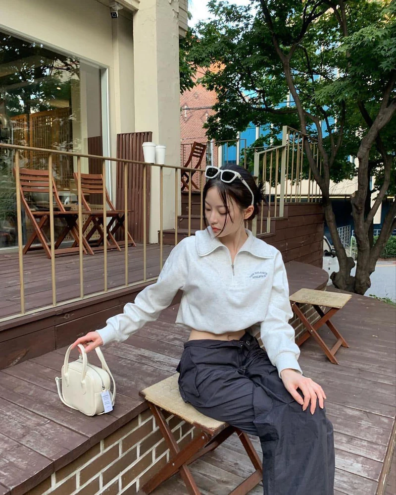 캐주얼한 하프집업 맨투맨🩶🤍 이미지1
