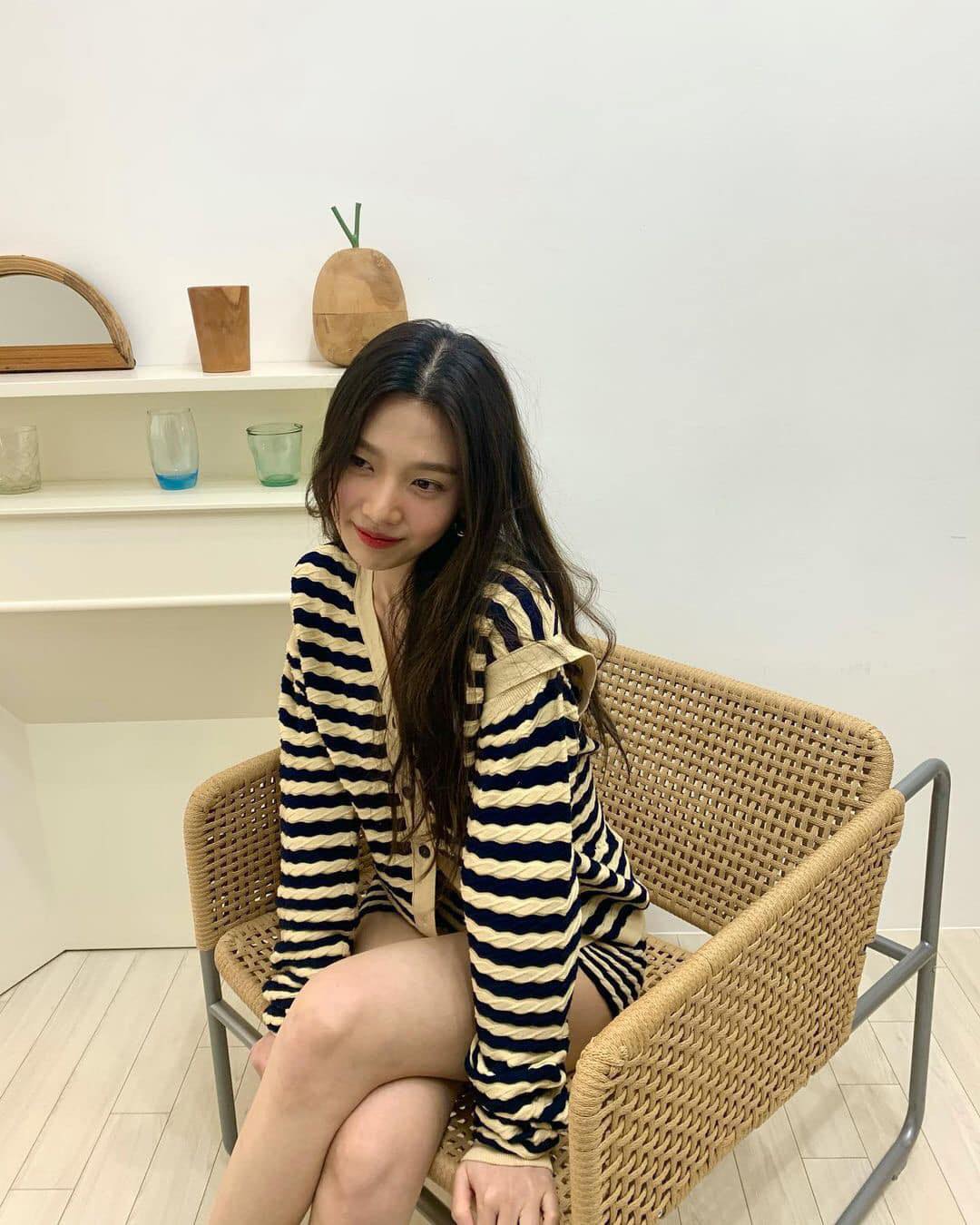 가을 스트라이프는 언제나👍🏻💛 이미지