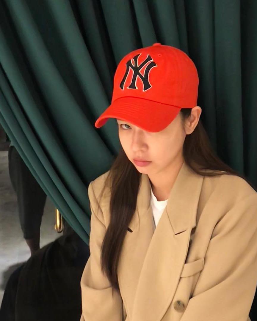 베이지 자켓 10가지 코디🤎🖤 이미지9