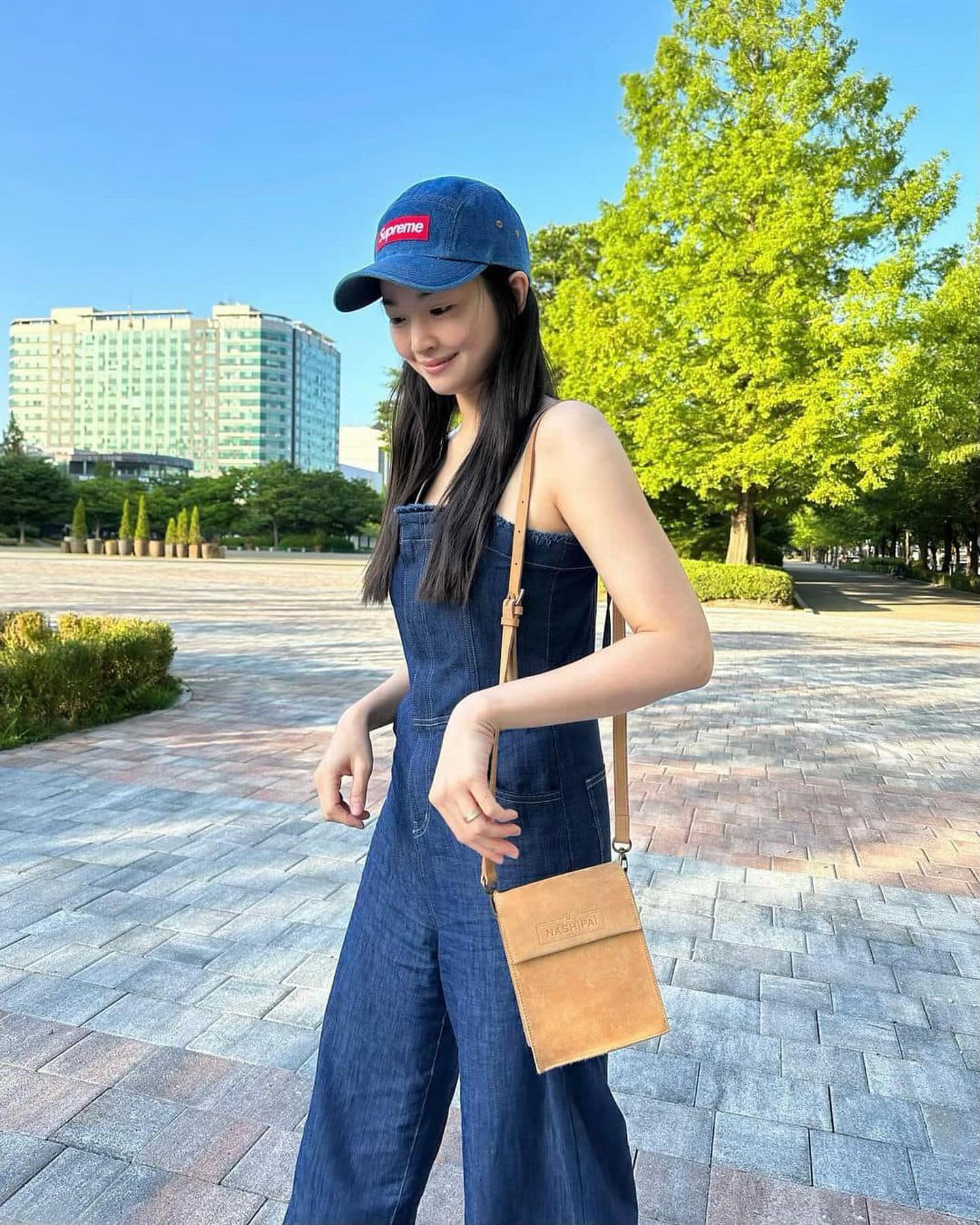 힙한 언니들은 슈프림 캠프캡🖤🧢 이미지10
