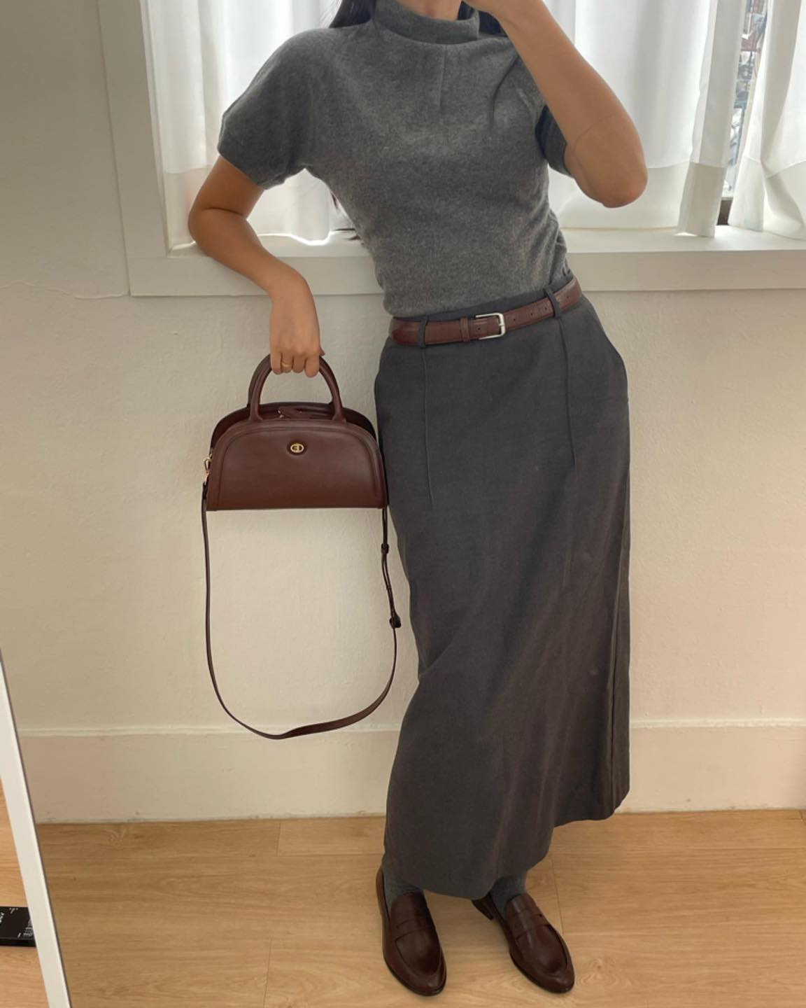 롱부츠&로퍼👢👞가을 분위기룩
쿠에른🤎🖤미니멀+클래식 슈즈 10가지 코디 @롱다리템 #광고 이미지