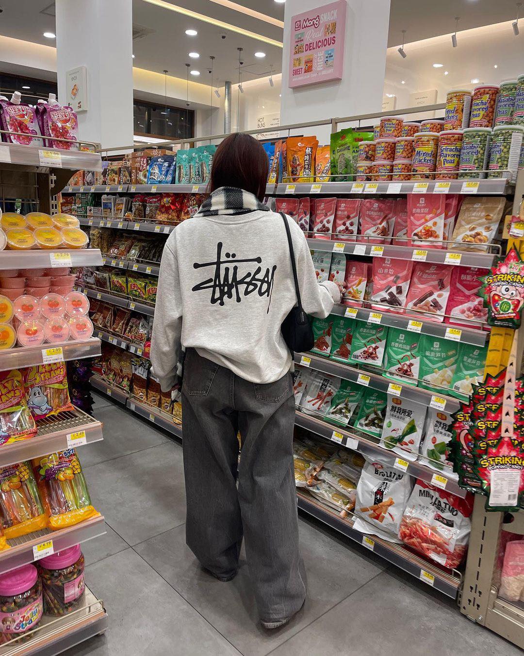 캐주얼 포인트🖤🎱스투시 맨투맨 이미지