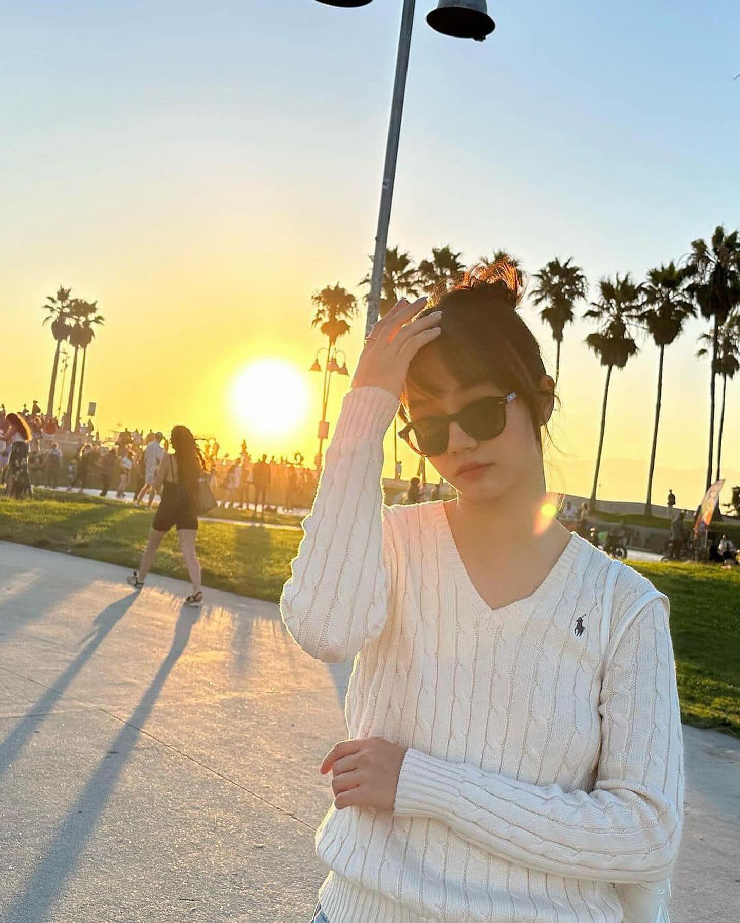 쉬운 폴로 브이넥 니트 코디🐎💙 이미지