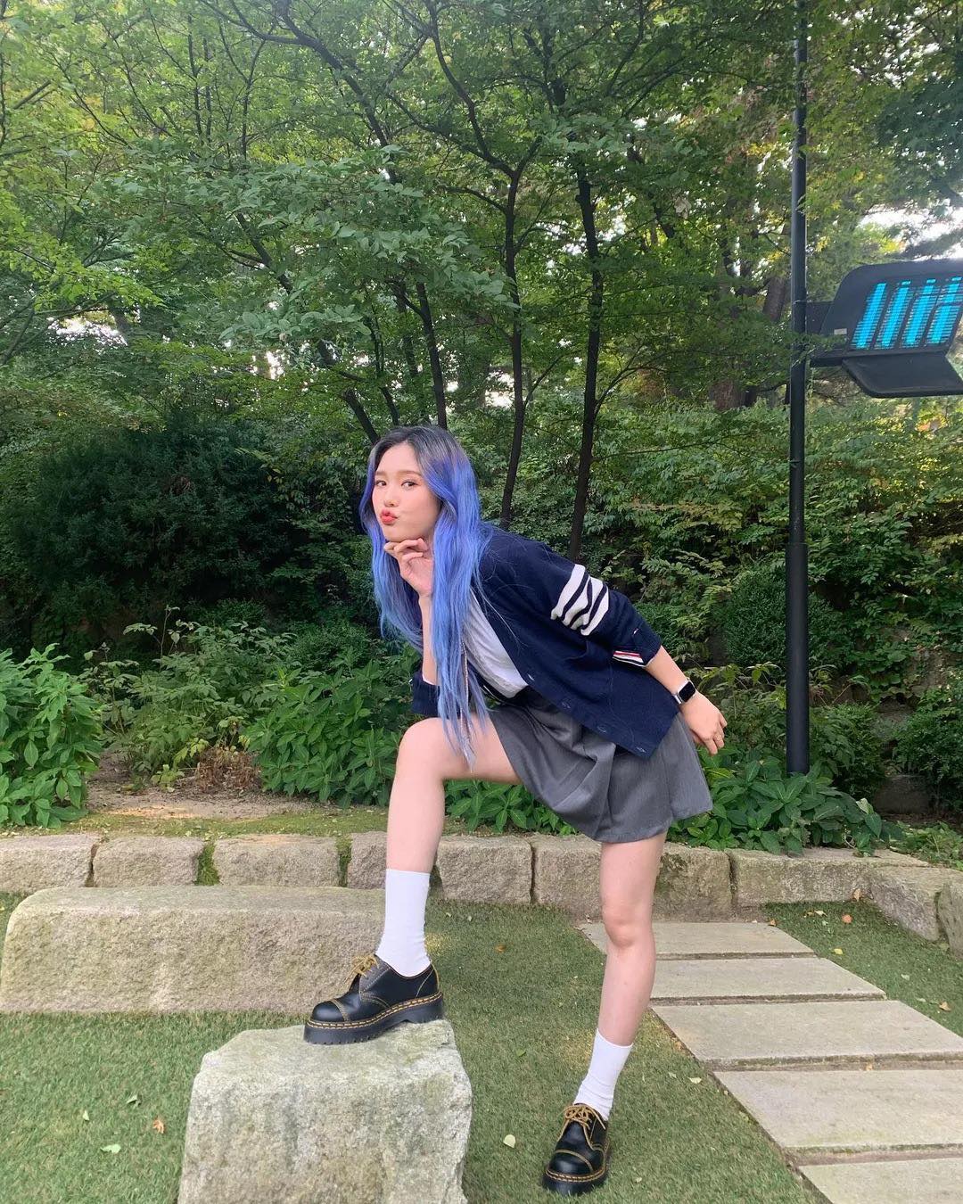 톰브라운하면👩🏻‍✈️🤍 프레피룩 이미지