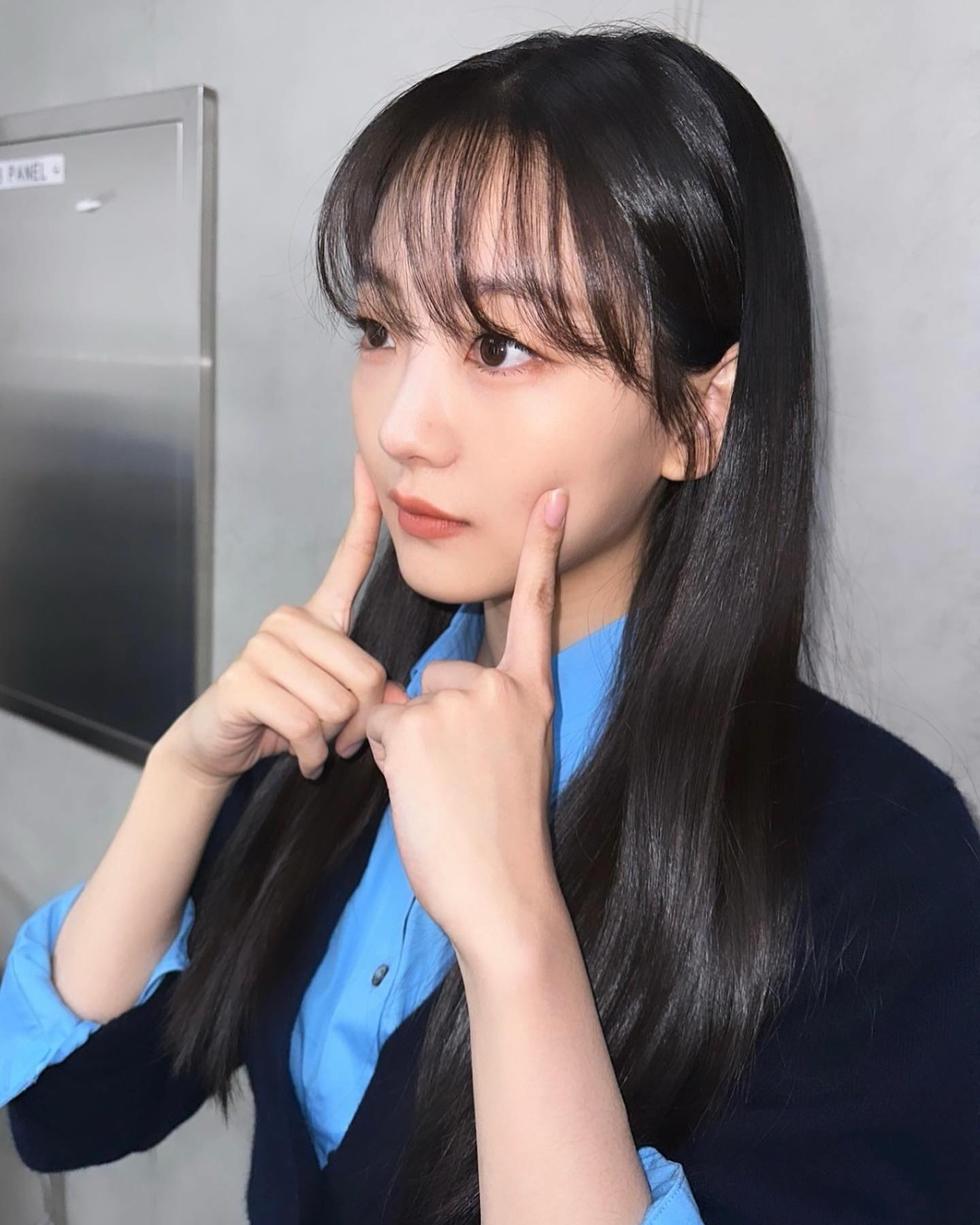 풀뱅이 찰떡인 조이현🖤💙러블리 이미지