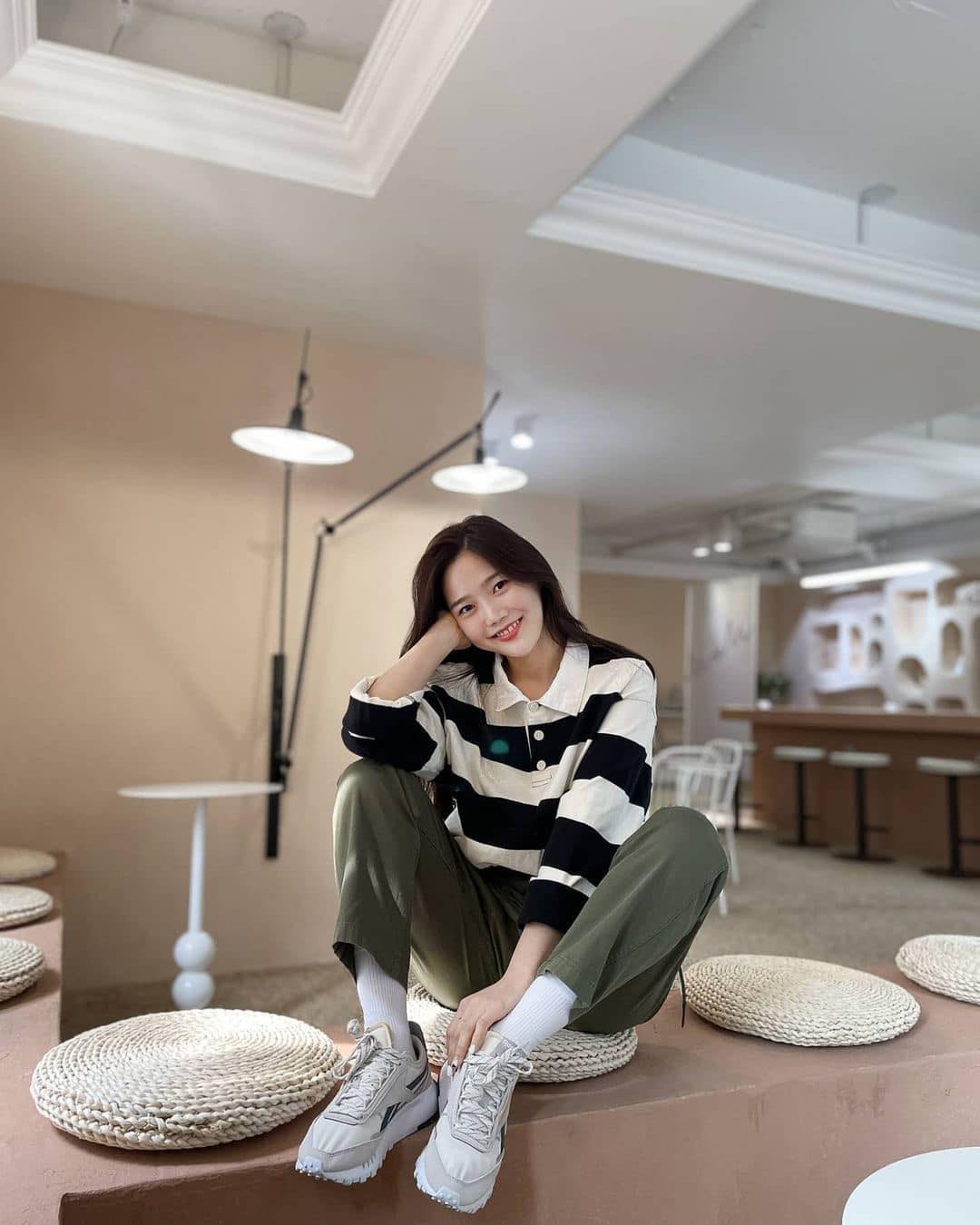상큼 효정의 스트라이프룩🖤🤍 이미지
