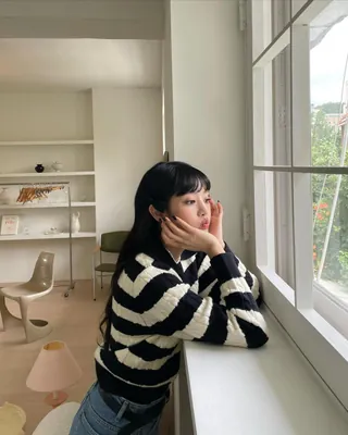 스트라이프 니트에 청바지🧶👖 이미지