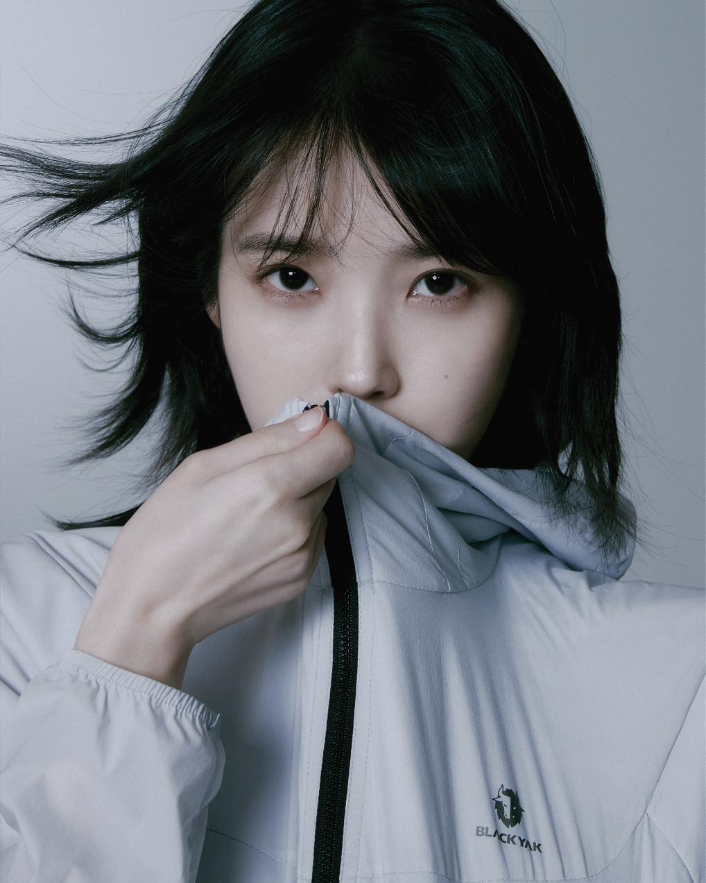 이 자켓은 바람을 막기 위한 자켓이 아닙니다🌪️🏔️ #광고

어떤 날에도 단 한 장으로 가볍게 산을 즐길 수 있게 만들었습니다.

리사이클링 패딩 원단으로,
온도 보호가 필요한 부위는 따뜻하게

메케니컬 스트레치 원단으로,
운동량이 많은 부위는 더 가볍게

자켓 한 장으로 신체 부위 별 보온과 통기성까지 올인원 케어 이미지
