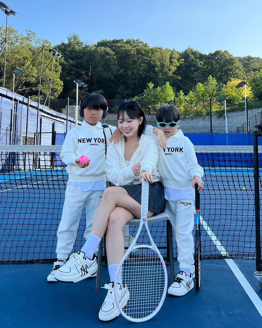 홍영기의 센스만점 패밀리룩👪🤍
MLB키즈🧒🏻올가을에 우리 가족 같이 @맞춰입자😘#광고 이미지