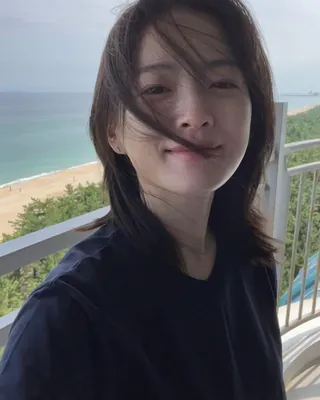 천우희의 청순 단발 레이어드💇🏻♀️💌 이미지