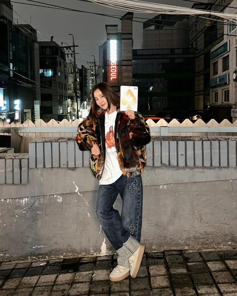 힙한 다라언니 크롬하츠 코디❤️🔥👑 이미지2