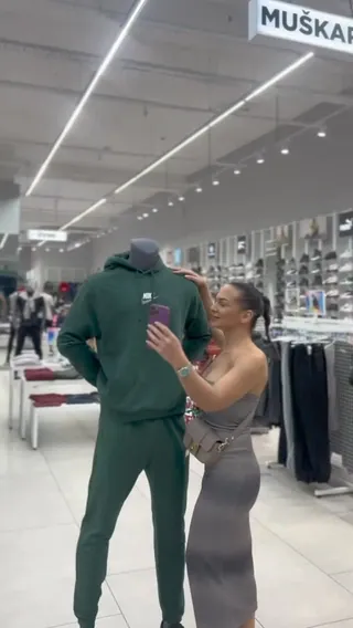 커플사진 찍는 법: 쇼핑몰 가기👩🏻❤️👨🏻 이미지