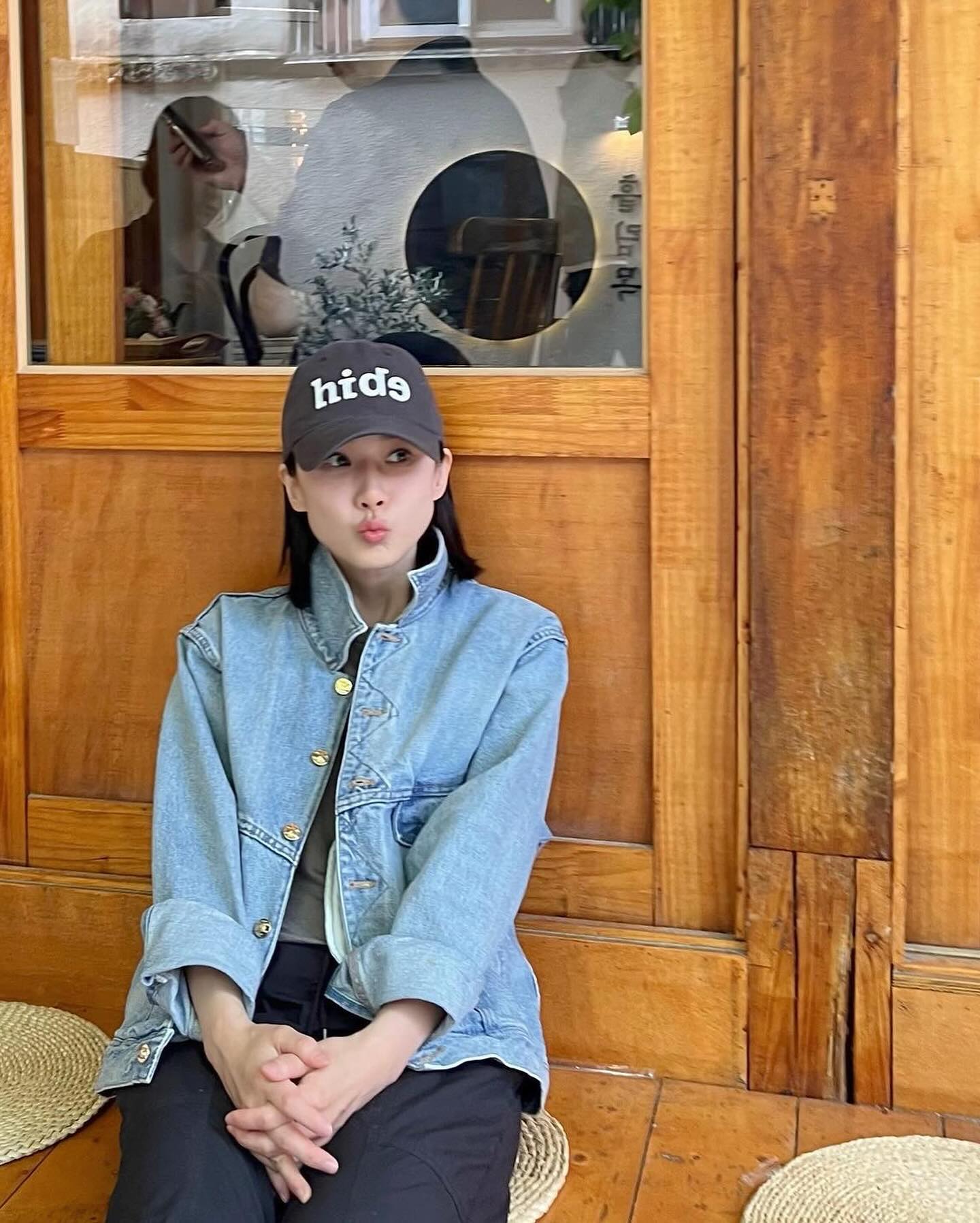 단아한 이보영🤎미니멀 가을룩💫 이미지2