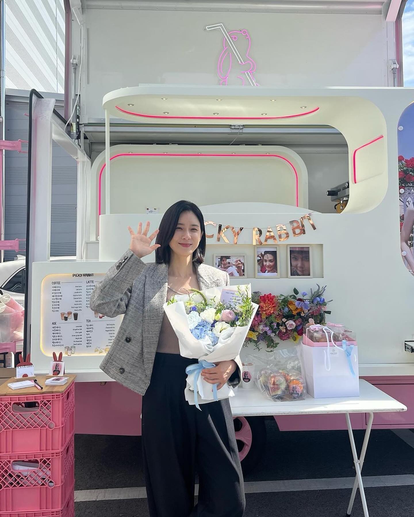 단아한 이보영🤎미니멀 가을룩💫 이미지10
