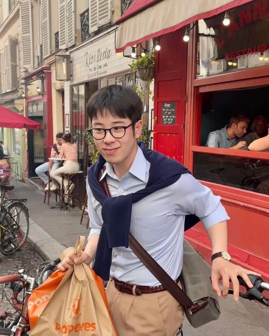 전역한 남친짤 장인의 유럽룩👔🤎 이미지