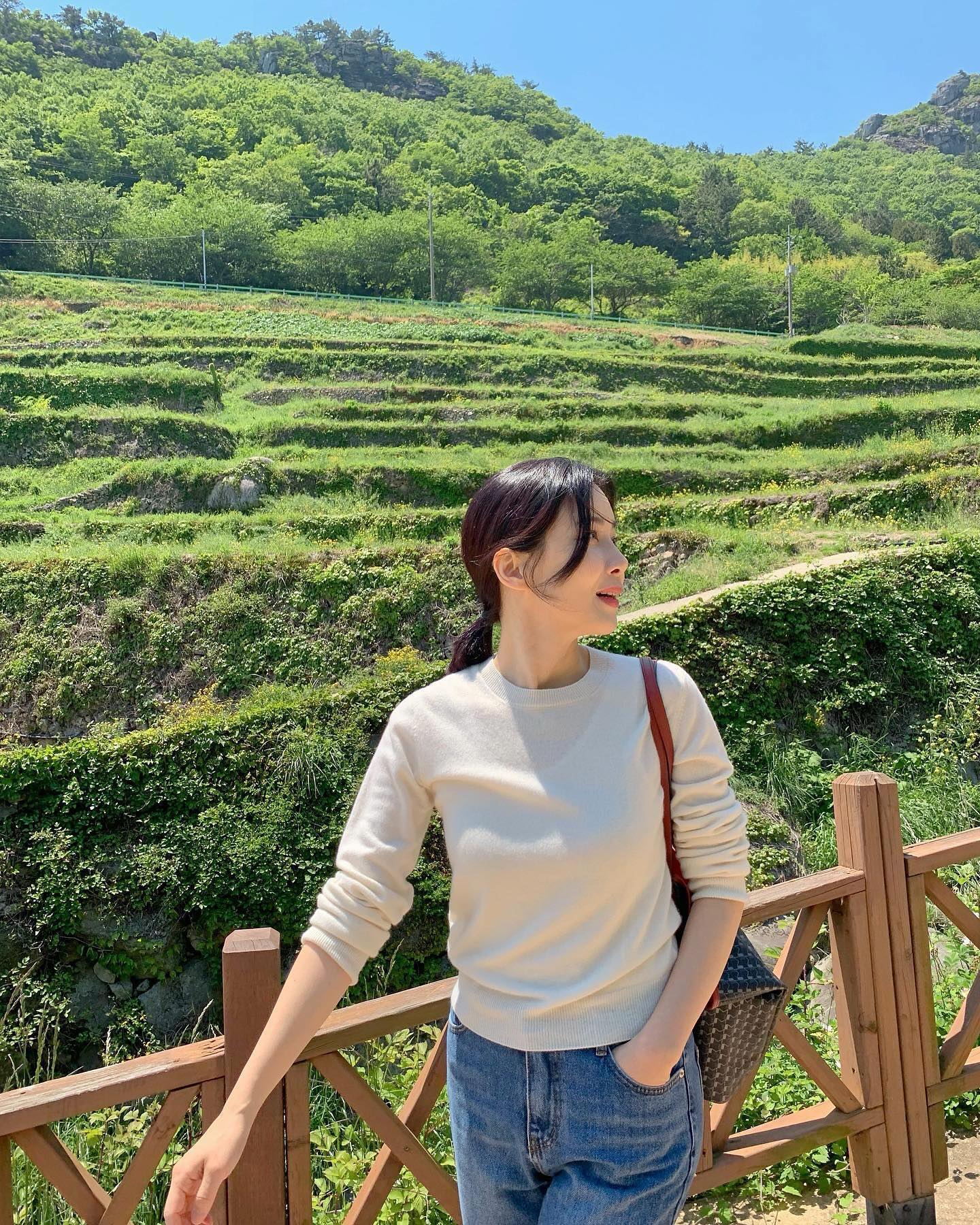 단아한 이보영🤎미니멀 가을룩💫 이미지9